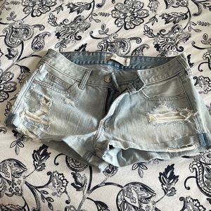 Abercrombie shorts 27